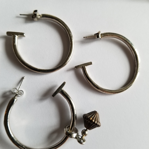 Lot of earrings charm holder six pairs gold tone and silver tone - Picture 5 of 16